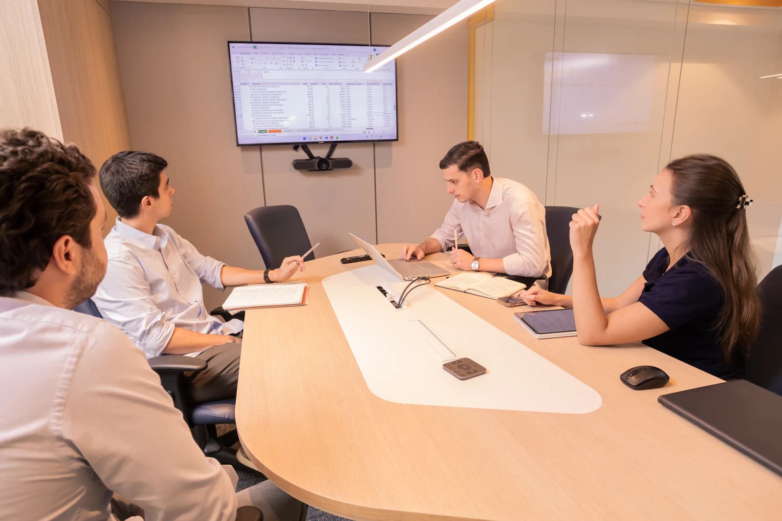 A team meeting in a conference room